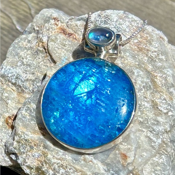 Robin's Nest Jewels Jewelry - Apatite & Moonstone Necklace